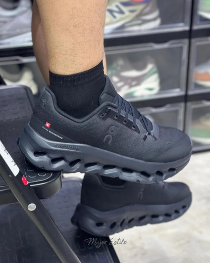On CloudTilt Negro - 25% DE DESCUENTO
